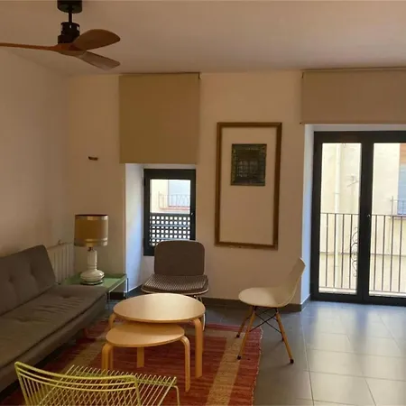 Apartment Nou Estancia: Costa Brava Retreat With Pool Access Torroella De Montgri